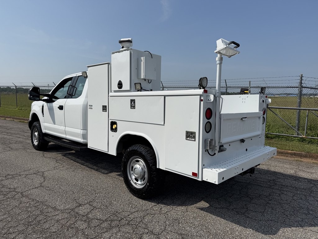2017 Ford F-350 Image 6