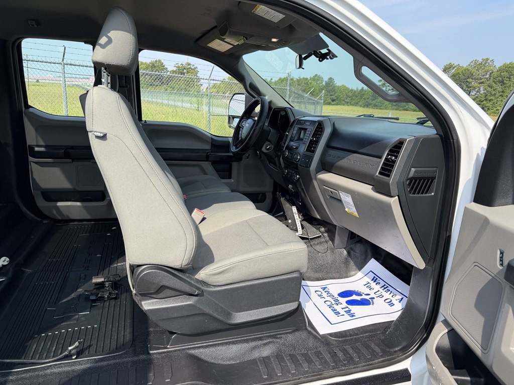 2017 Ford F-350 Image 13