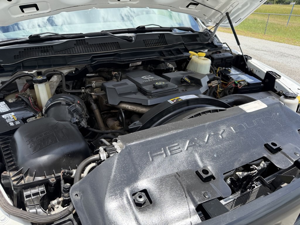 2015 RAM 5500 Image 28
