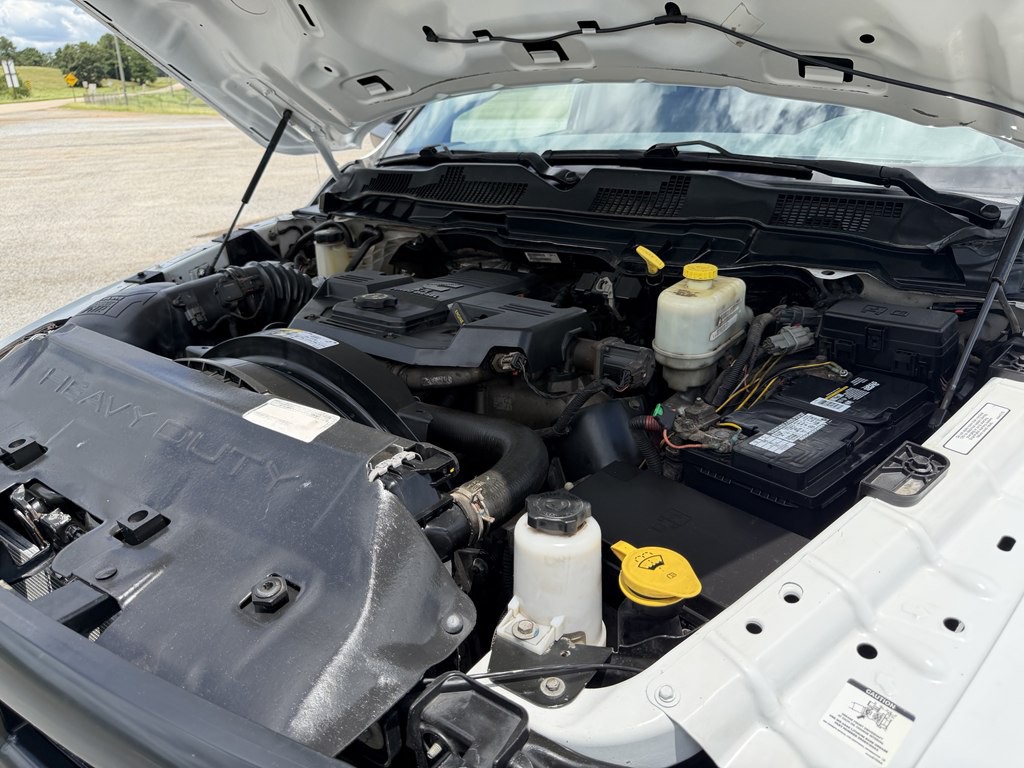 2015 RAM 5500 Image 29