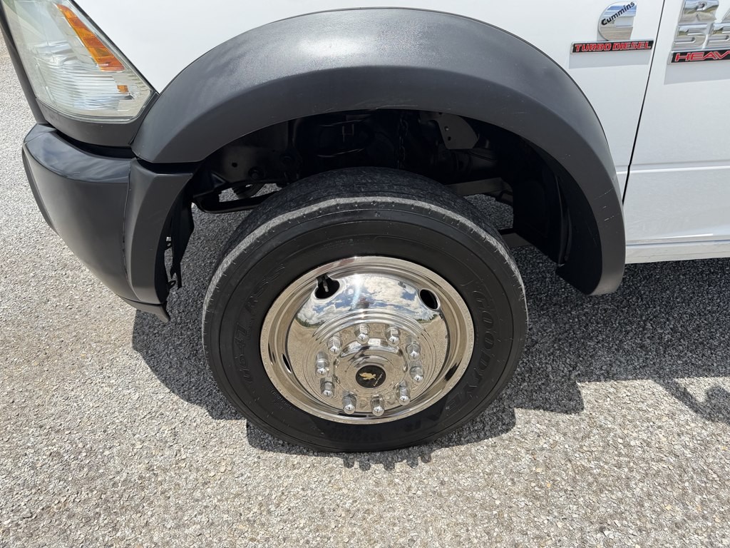 2015 RAM 5500 Image 32