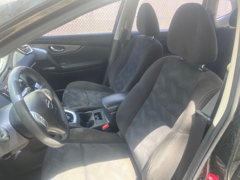 2015 Nissan Rogue Image 9