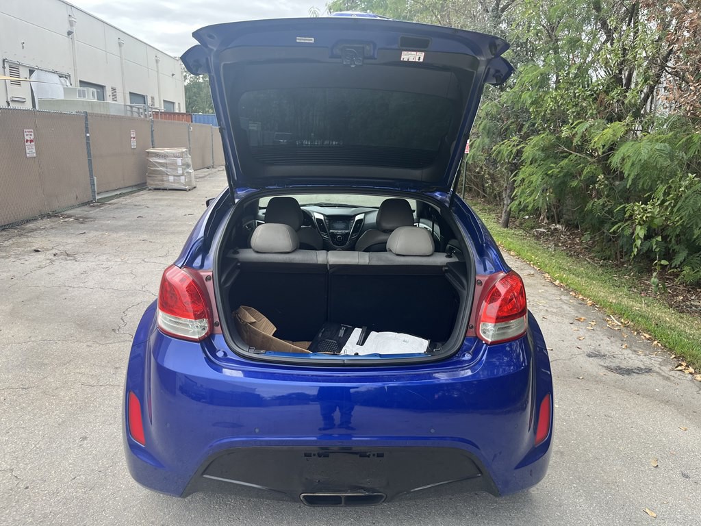 2012 Hyundai Veloster Image 6