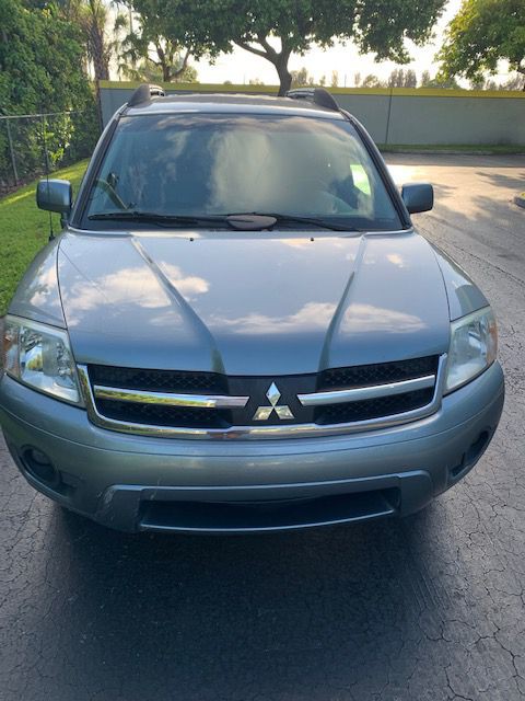 2007 Mitsubishi Endeavor Image 5