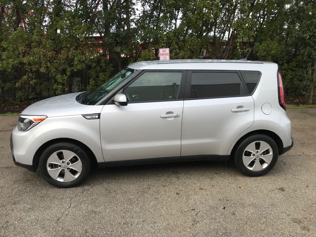 2016 Kia Soul Image 2