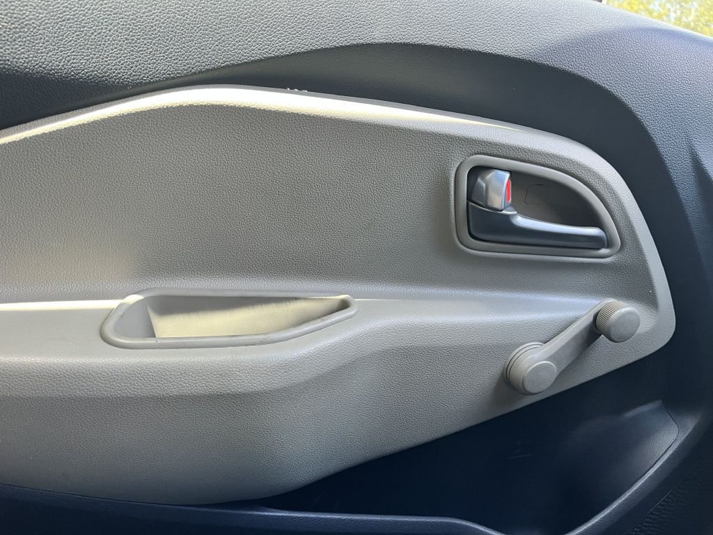 2015 Kia Rio Image 12