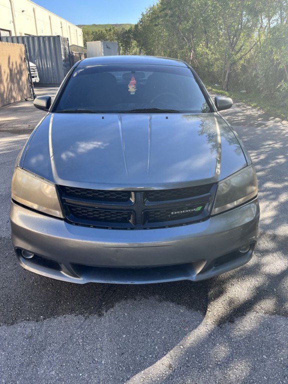 2013 Dodge Avenger Image 3