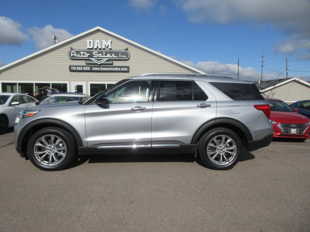 2023 Ford Explorer Image 2