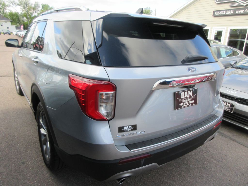 2023 Ford Explorer Image 3