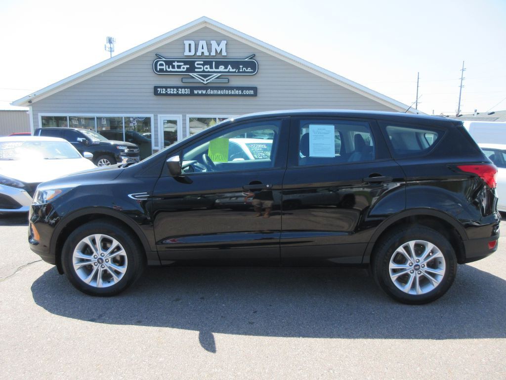 2019 Ford Escape Image 2