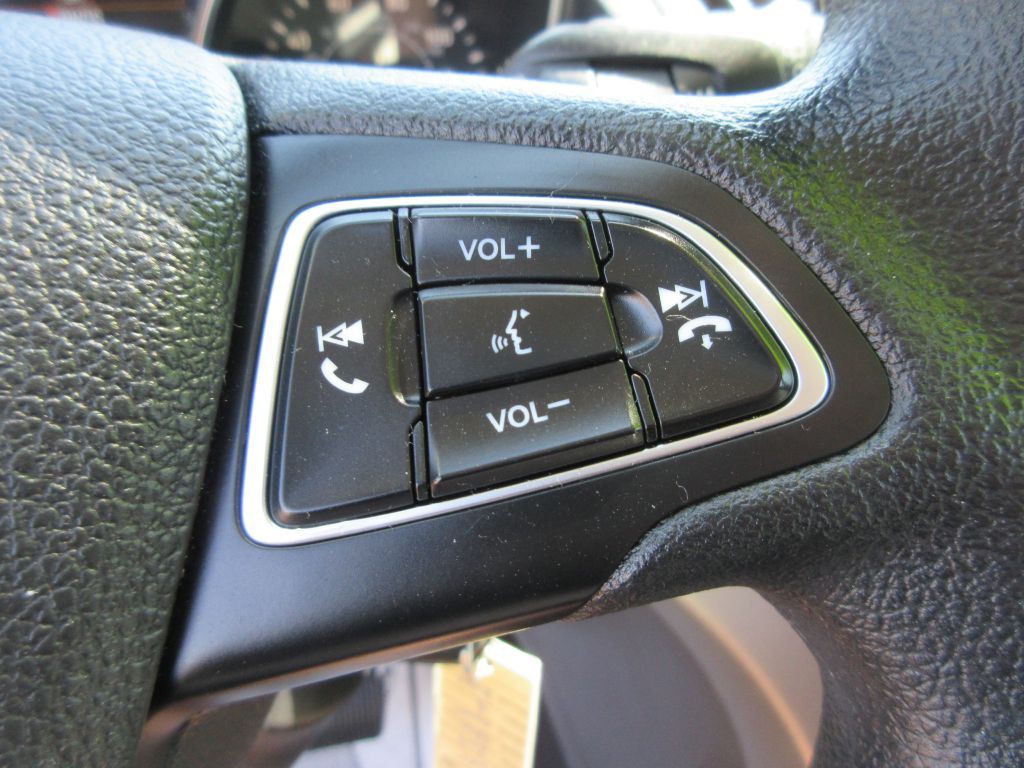 2019 Ford Escape Image 16