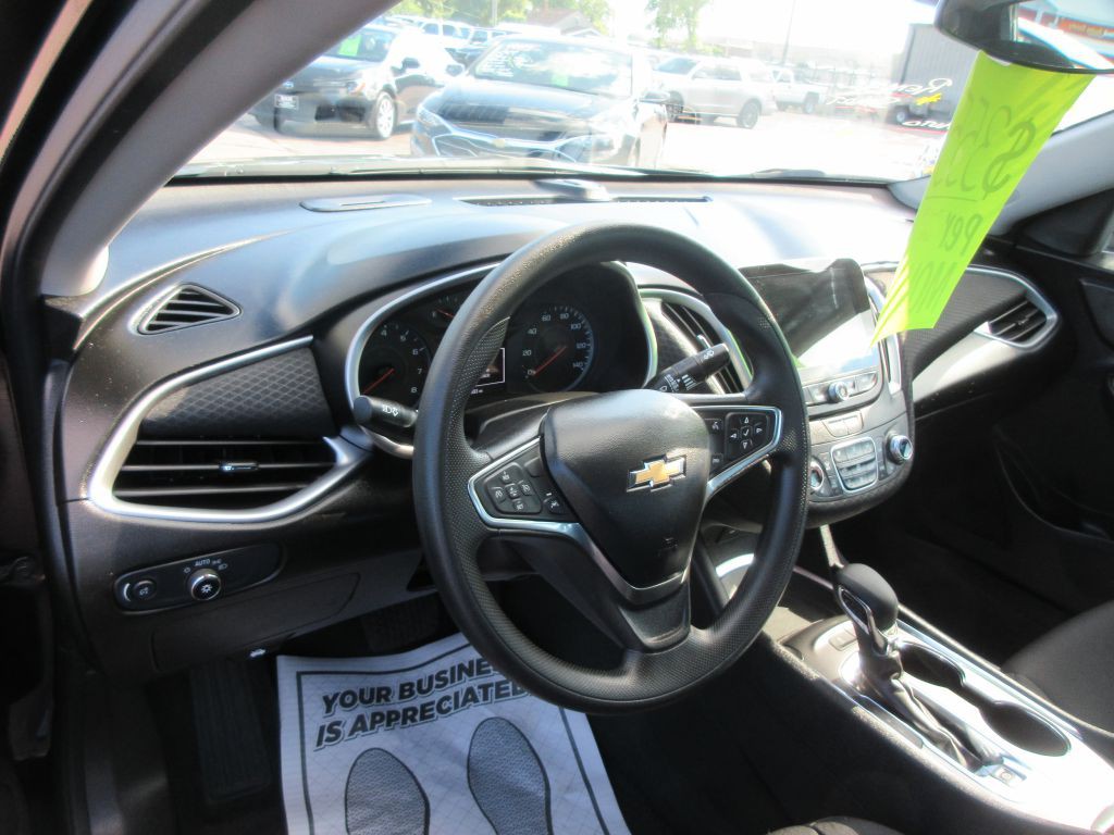 2024 Chevrolet Malibu Image 13