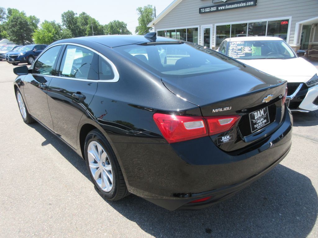2024 Chevrolet Malibu Image 3