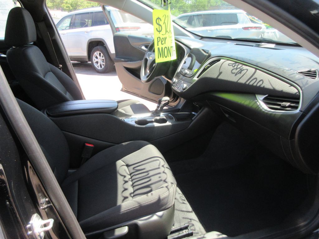 2024 Chevrolet Malibu Image 11