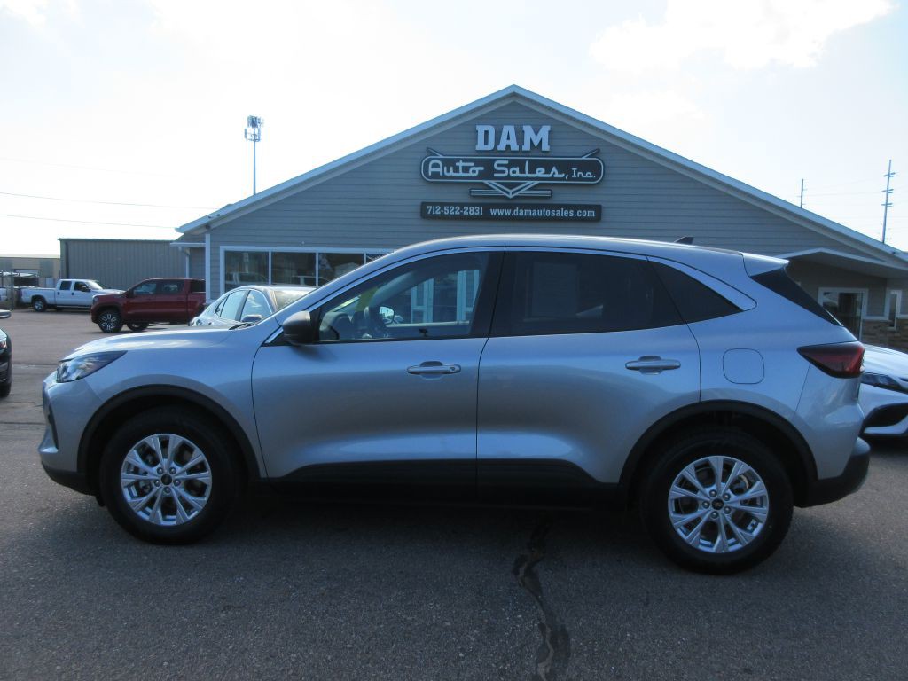 2023 Ford Escape Image 2