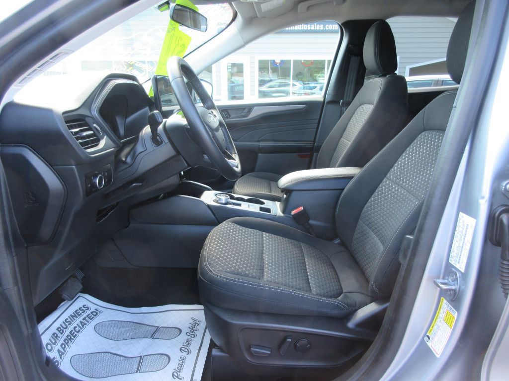 2023 Ford Escape Image 8