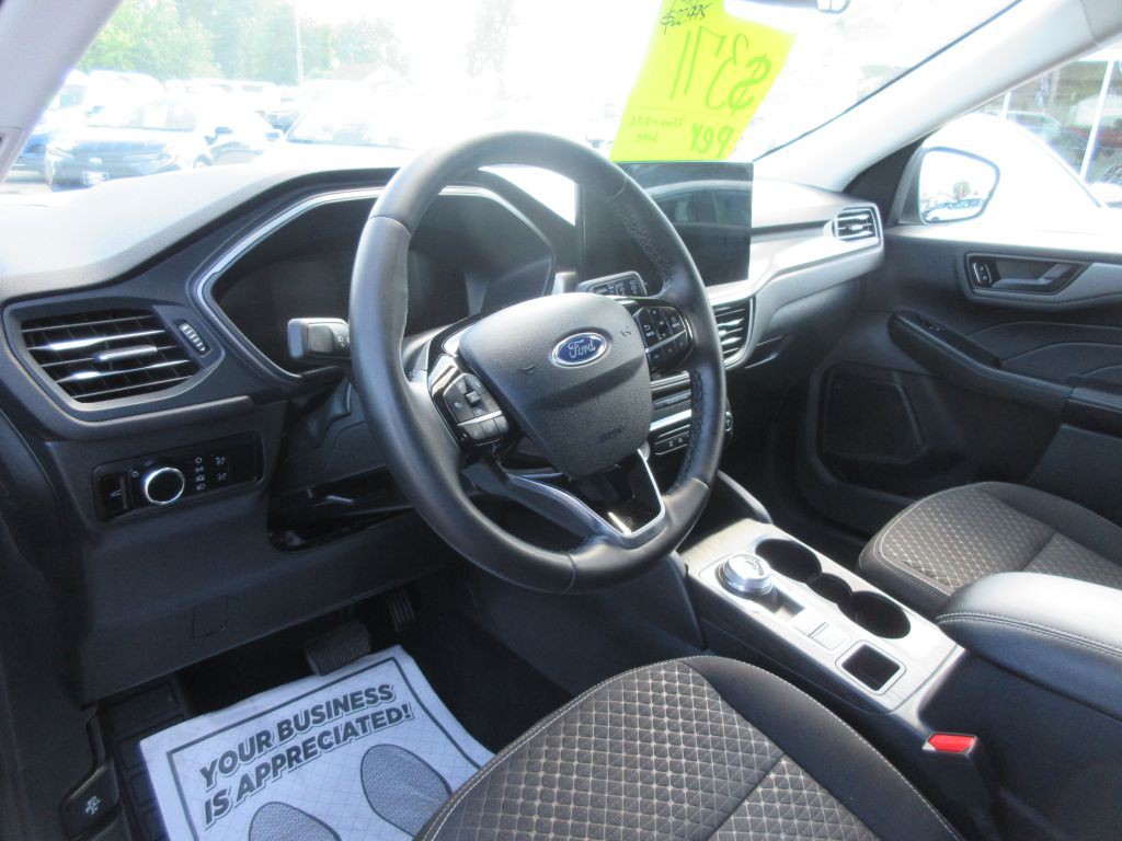 2023 Ford Escape Image 13