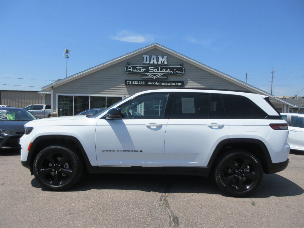 2023 Jeep Grand Cherokee Image 2