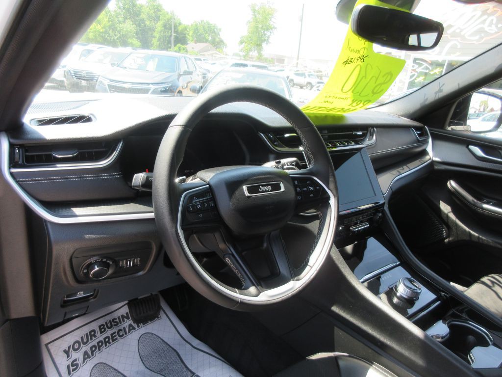 2023 Jeep Grand Cherokee Image 14