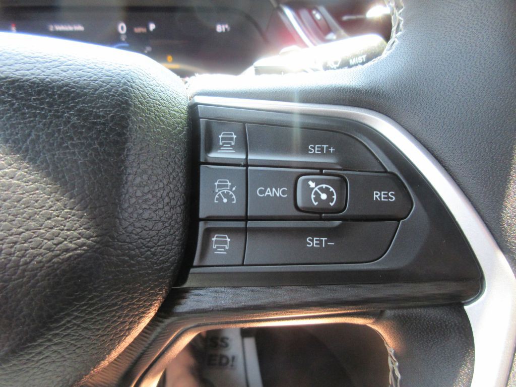 2023 Jeep Grand Cherokee Image 18