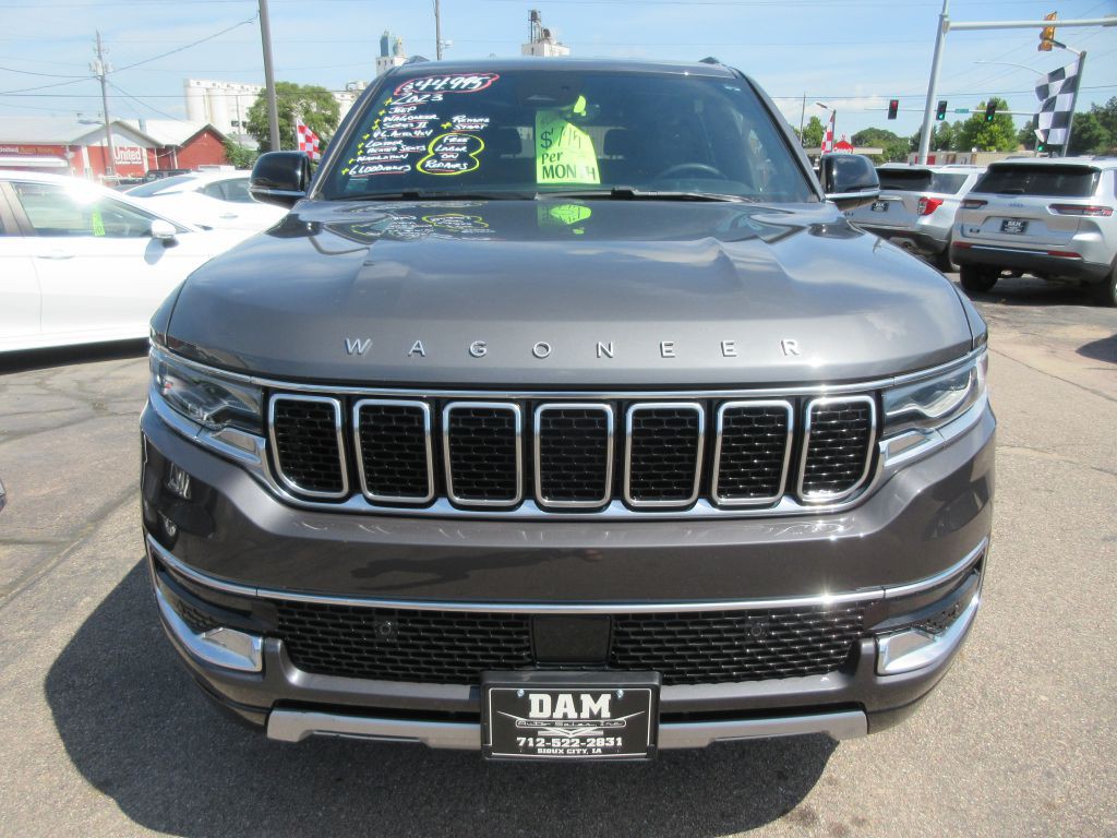 2023 Jeep Wagoneer Image 7