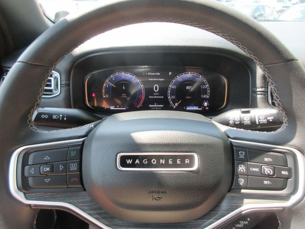 2023 Jeep Wagoneer Image 13