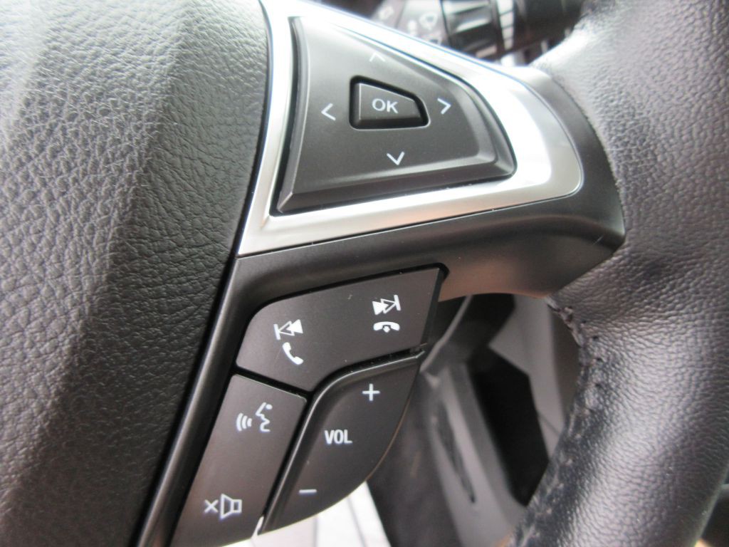 2023 Ford Edge Image 17