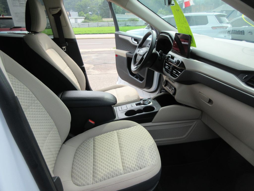 2020 Ford Escape Image 11
