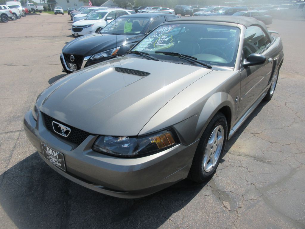 2002 Ford Mustang Image 1