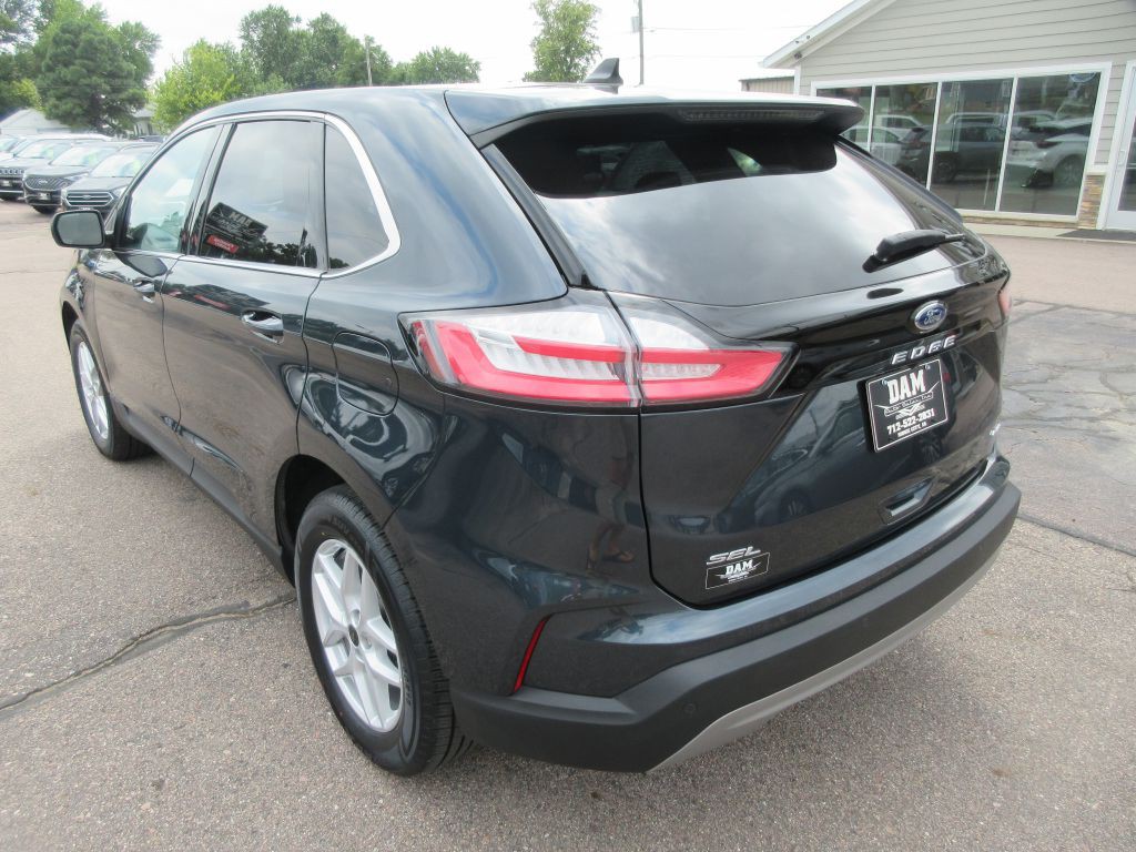 2023 Ford Edge Image 3