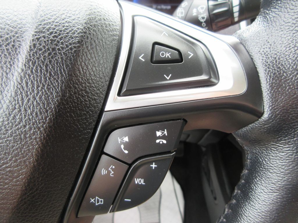 2023 Ford Edge Image 17