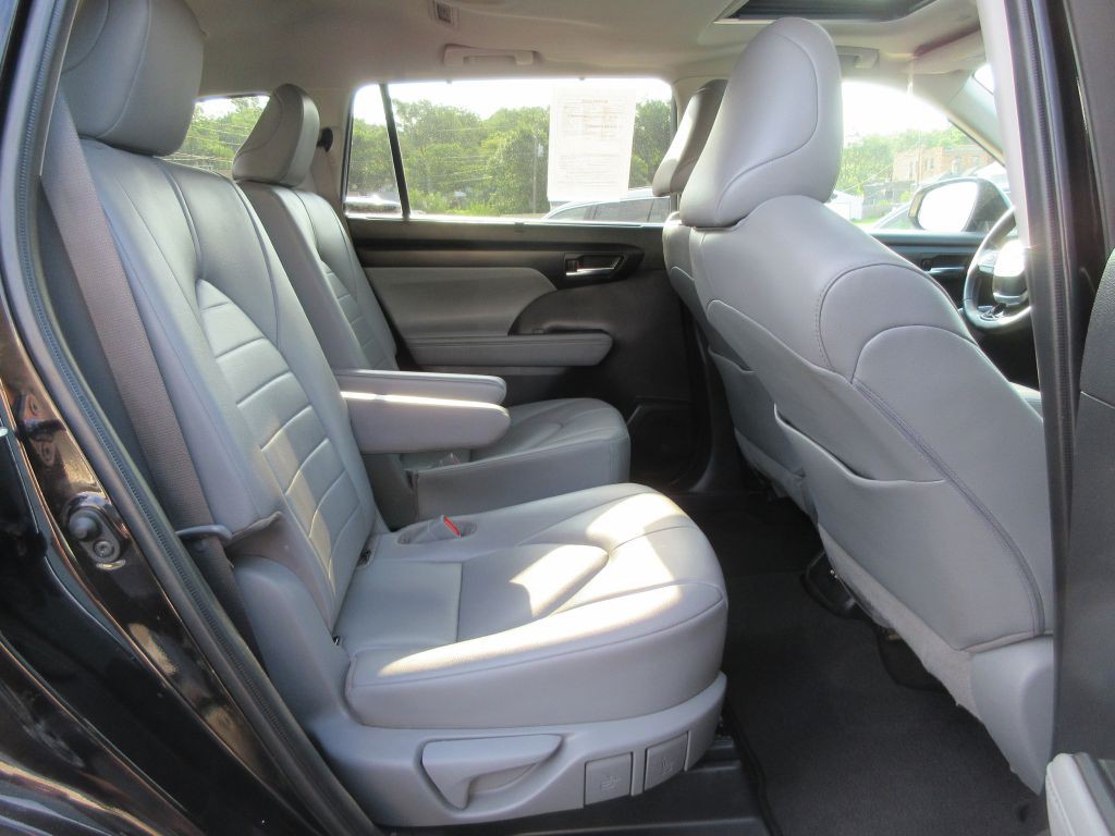 2020 Toyota Highlander Image 12