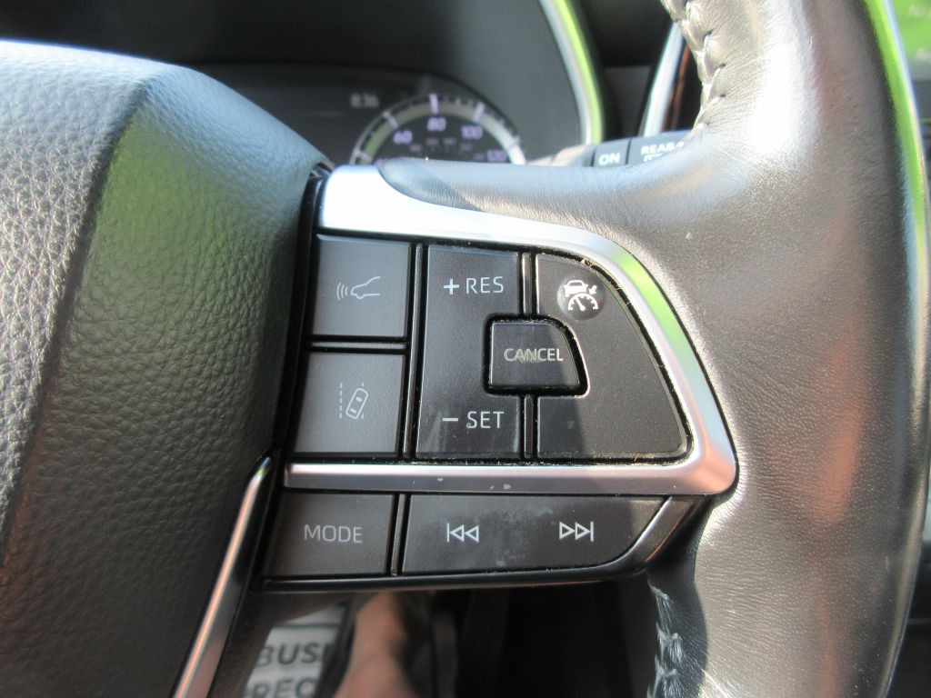 2020 Toyota Highlander Image 18