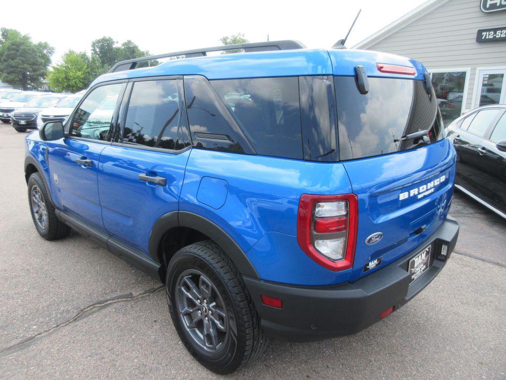 2022 Ford Bronco Image 3