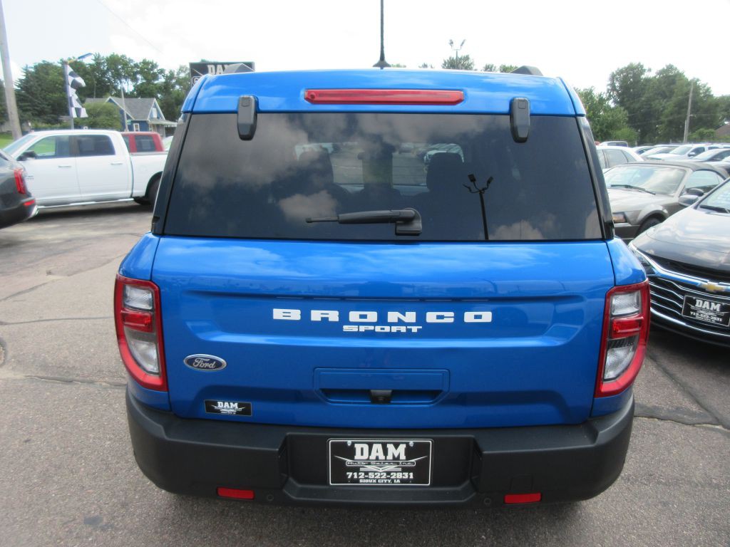 2022 Ford Bronco Image 4