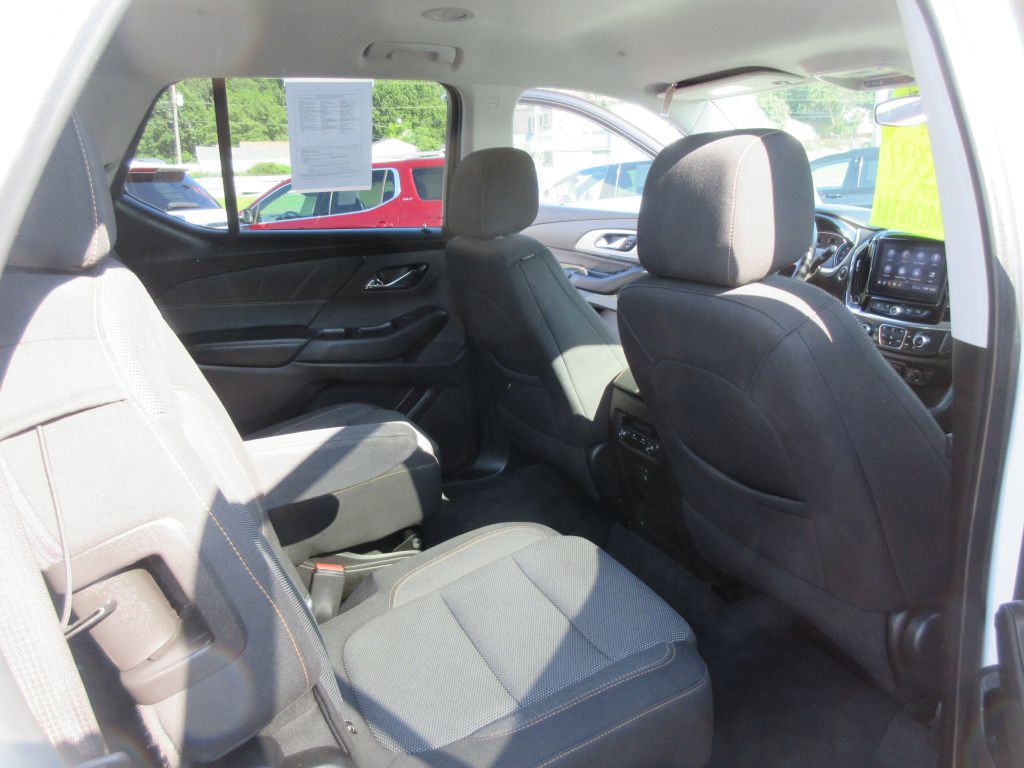 2021 Chevrolet Traverse Image 11