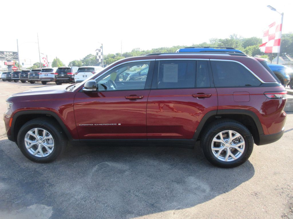2023 Jeep Grand Cherokee Image 2