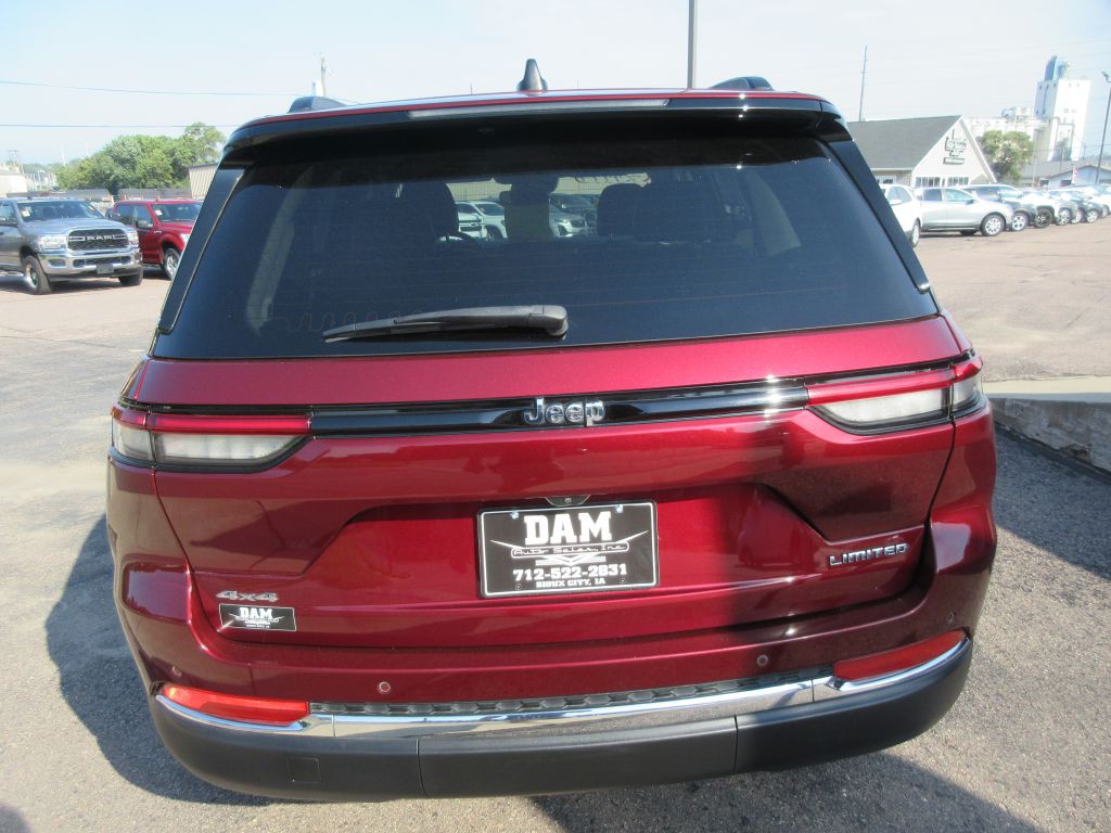 2023 Jeep Grand Cherokee Image 4