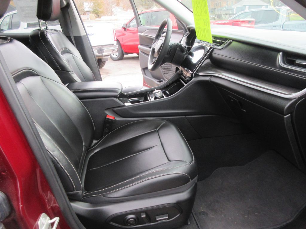 2023 Jeep Grand Cherokee Image 10