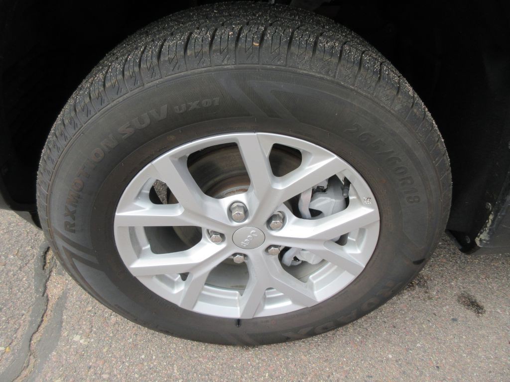 2023 Jeep Grand Cherokee Image 17