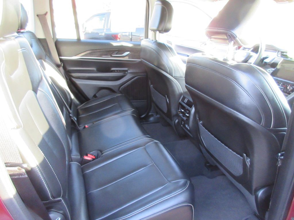 2023 Jeep Grand Cherokee Image 10