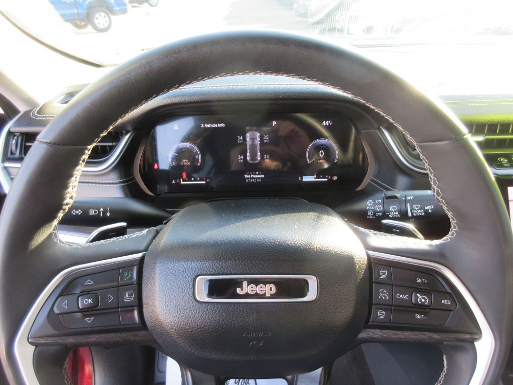 2023 Jeep Grand Cherokee Image 12