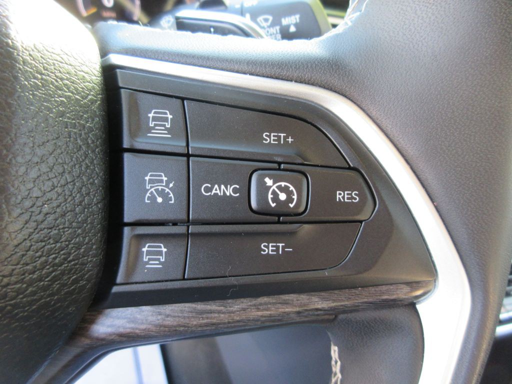 2023 Jeep Grand Cherokee Image 16