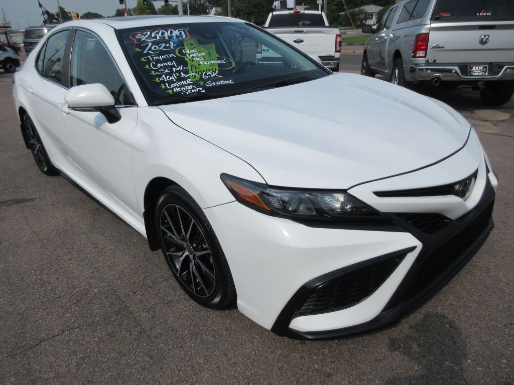 2024 Toyota Camry Image 6
