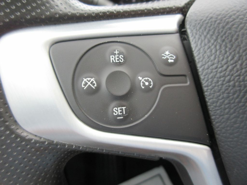 2023 GMC Terrain Image 16