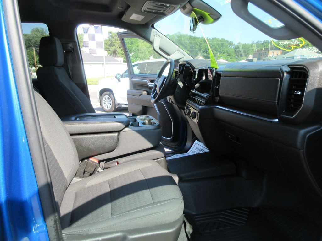 2022 Chevrolet Silverado 1500 Image 11