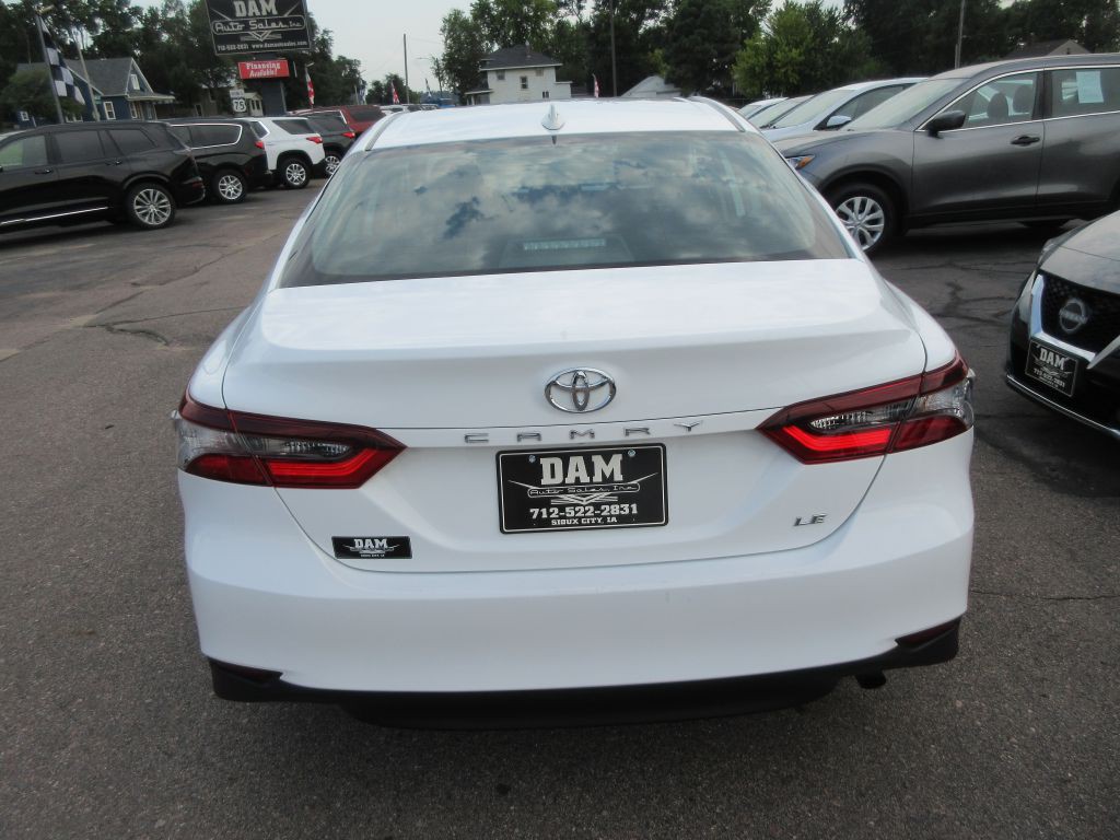 2024 Toyota Camry Image 4