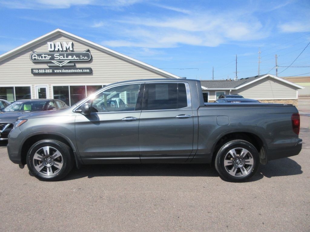 2018 Honda Ridgeline Image 2