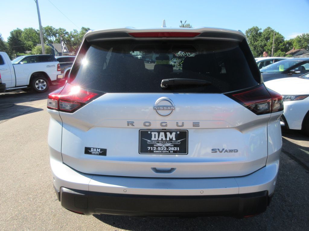 2024 Nissan Rogue Image 4