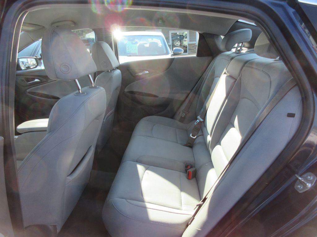 2021 Chevrolet Malibu Image 9